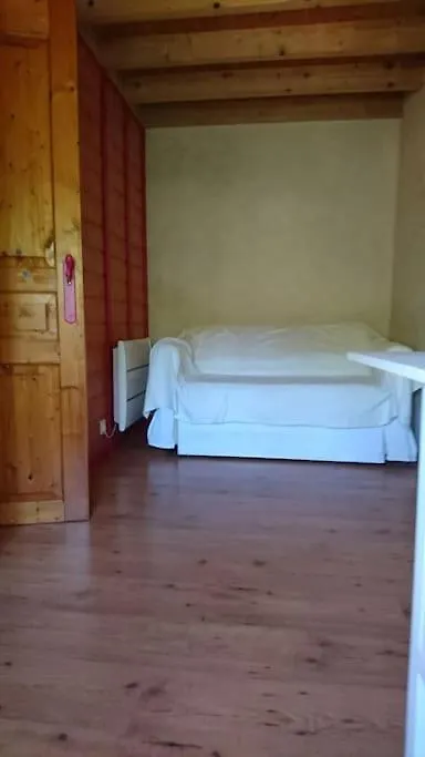 La Maison Coloree Saint-Laurent  Holiday home